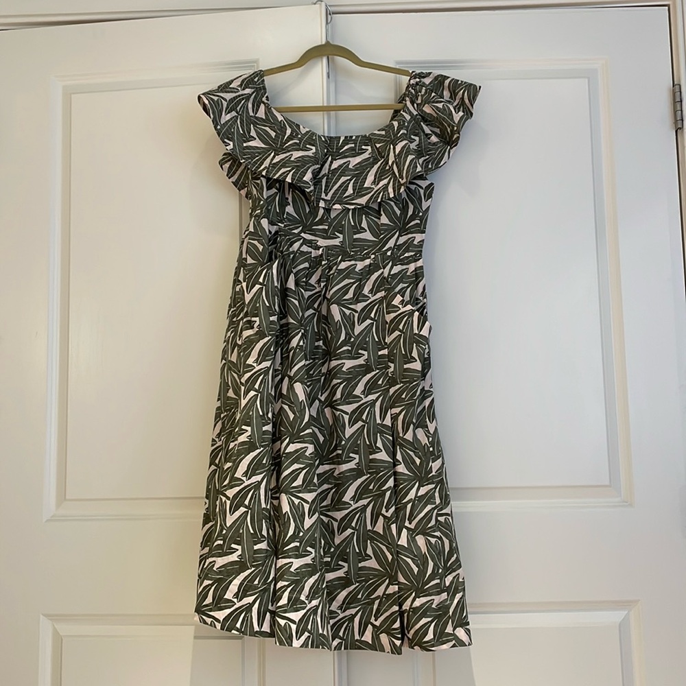 WHIT midi dress w tropical leaf print, size 10, excellent condition.